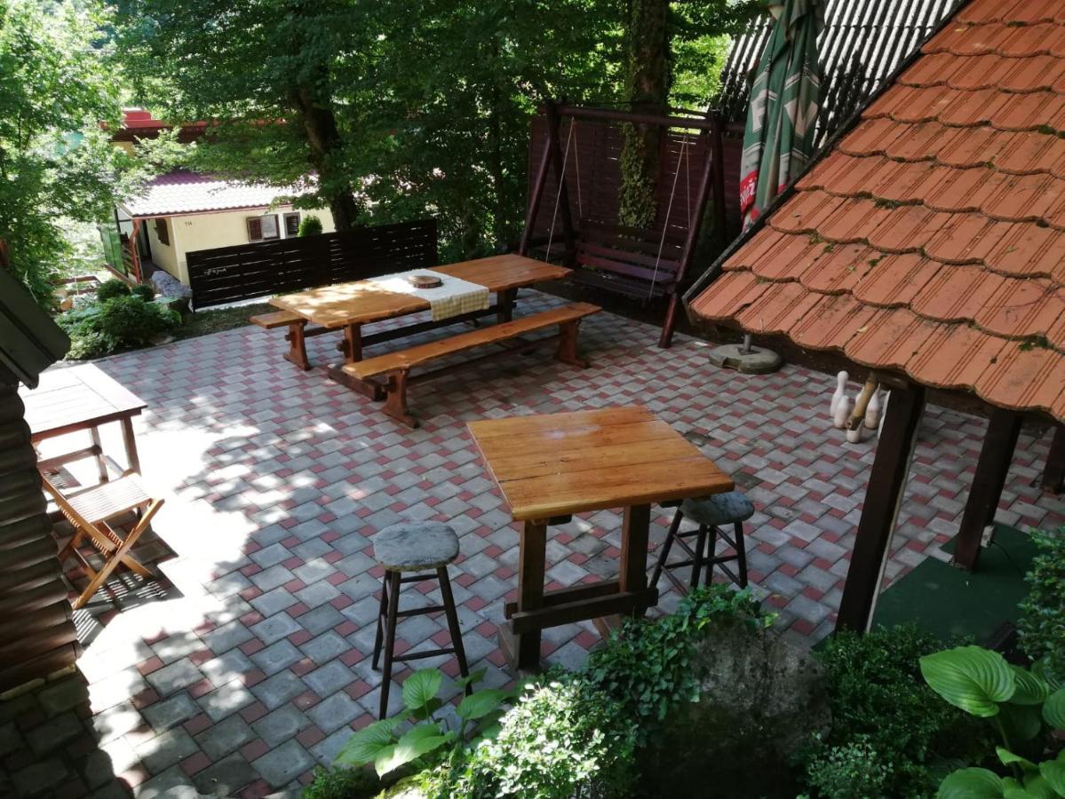 Holiday Home Mreznica Gornji Zvečaj Eksteriør billede